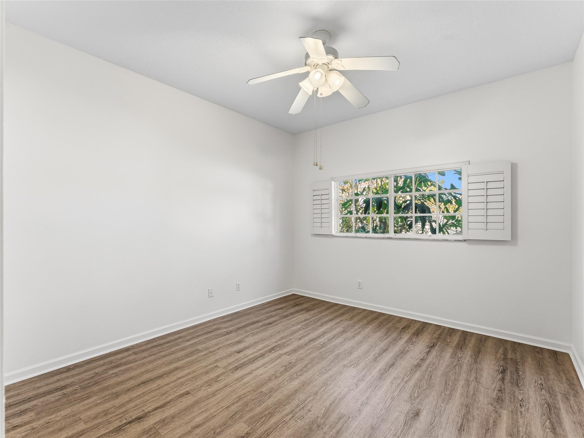 504 7th Square 103, Vero Beach, FL 32962 — photo 8 of 30
