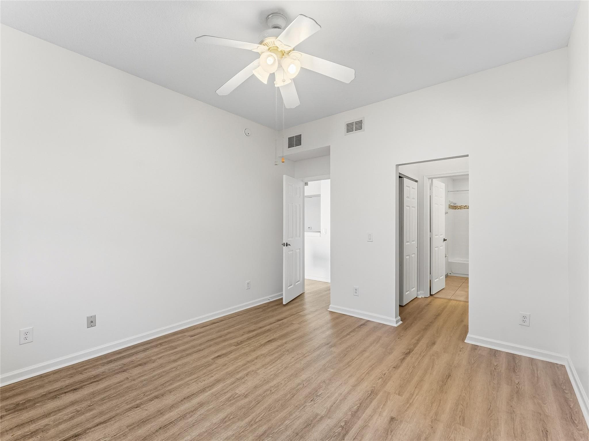 504 7th Square 103, Vero Beach, FL 32962 — photo 10 of 30
