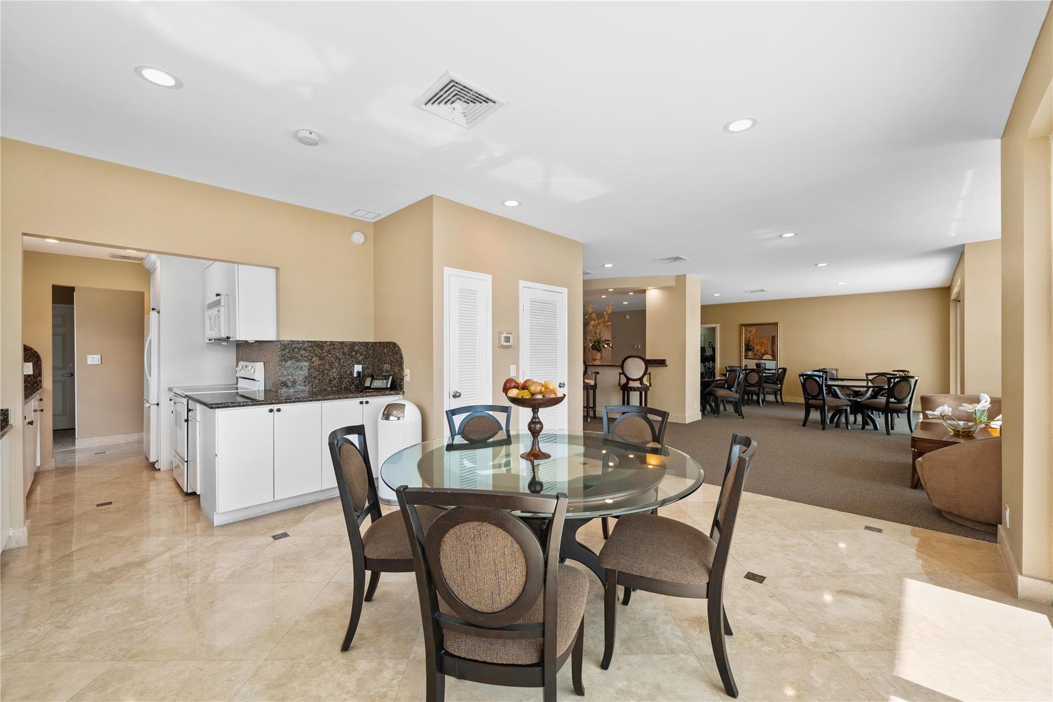 511 Bayshore Drive 904, Fort Lauderdale, FL 33304 — photo 33 of 62