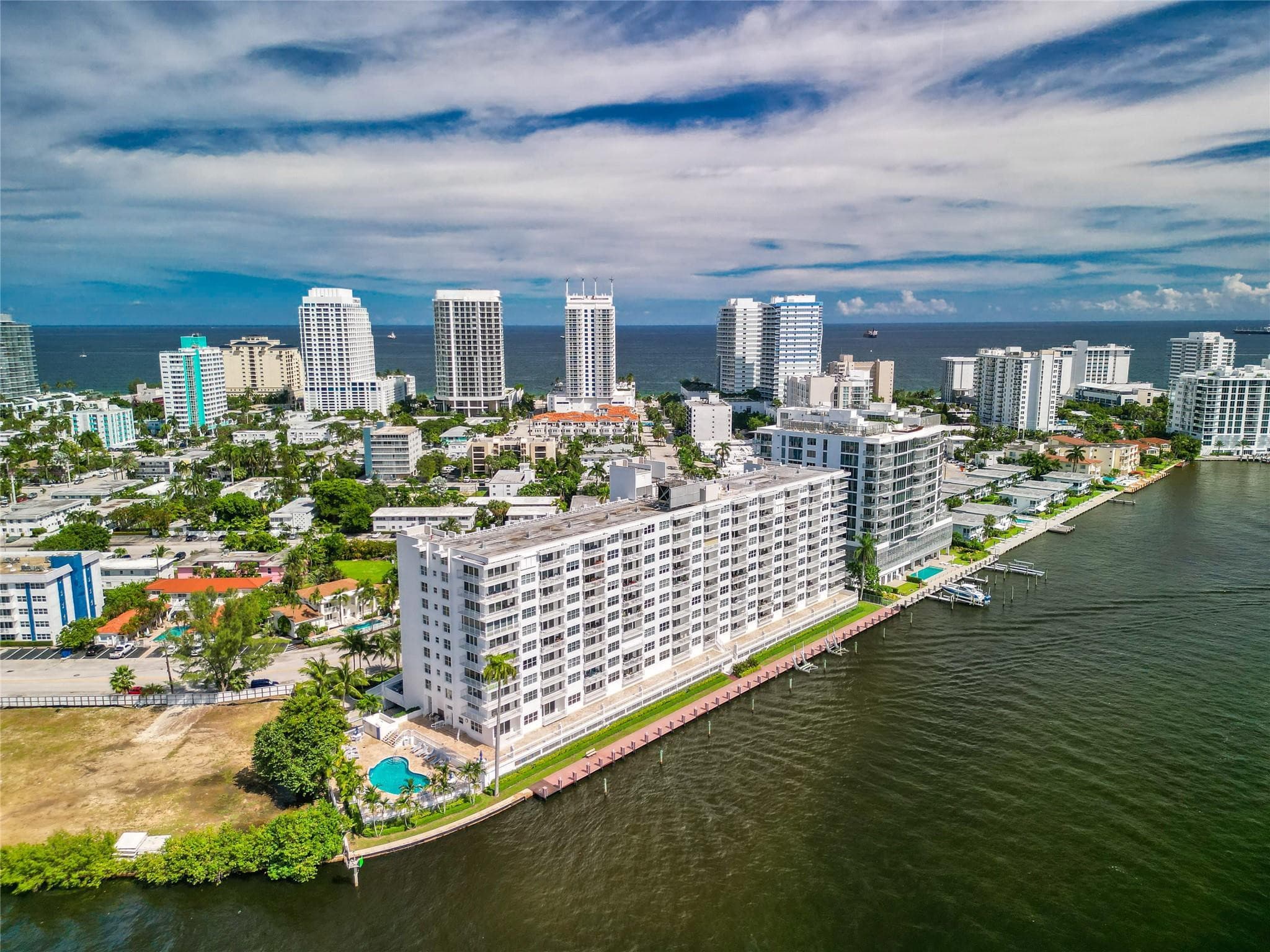 511 Bayshore Drive 904, Fort Lauderdale, FL 33304 — photo 42 of 62