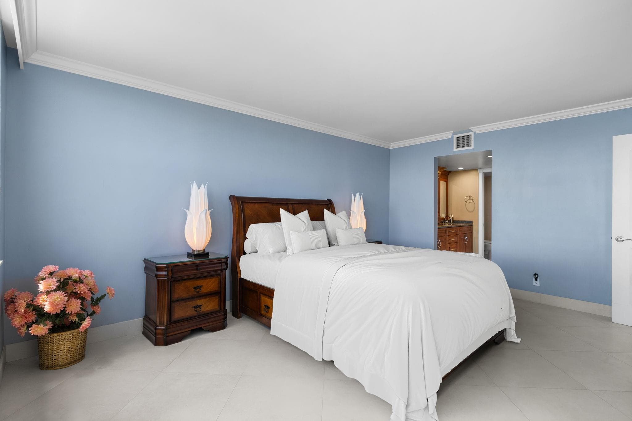 511 Bayshore Drive 904, Fort Lauderdale, FL 33304 — photo 12 of 62