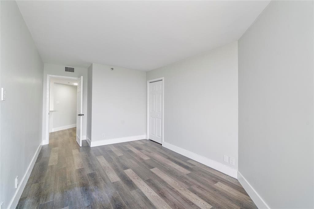 300 Three Islands Boulevard 306, Hallandale Beach, FL 33009 — photo 15 of 58