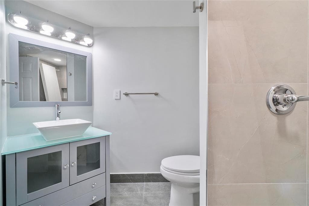 300 Three Islands Boulevard 306, Hallandale Beach, FL 33009 — photo 24 of 58