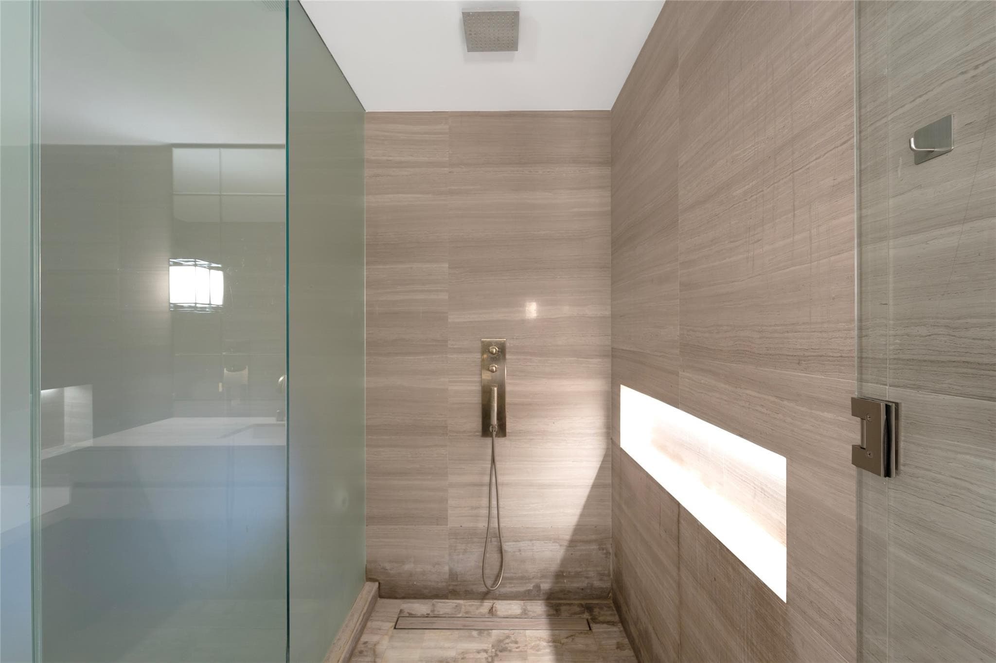 18975 Collins Avenue 3303, Sunny Isles Beach, FL 33160 — photo 14 of 32