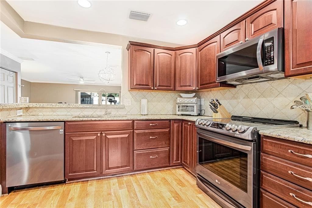 801 SE 16th Court 14, Fort Lauderdale, FL 33316 — photo 13 of 49