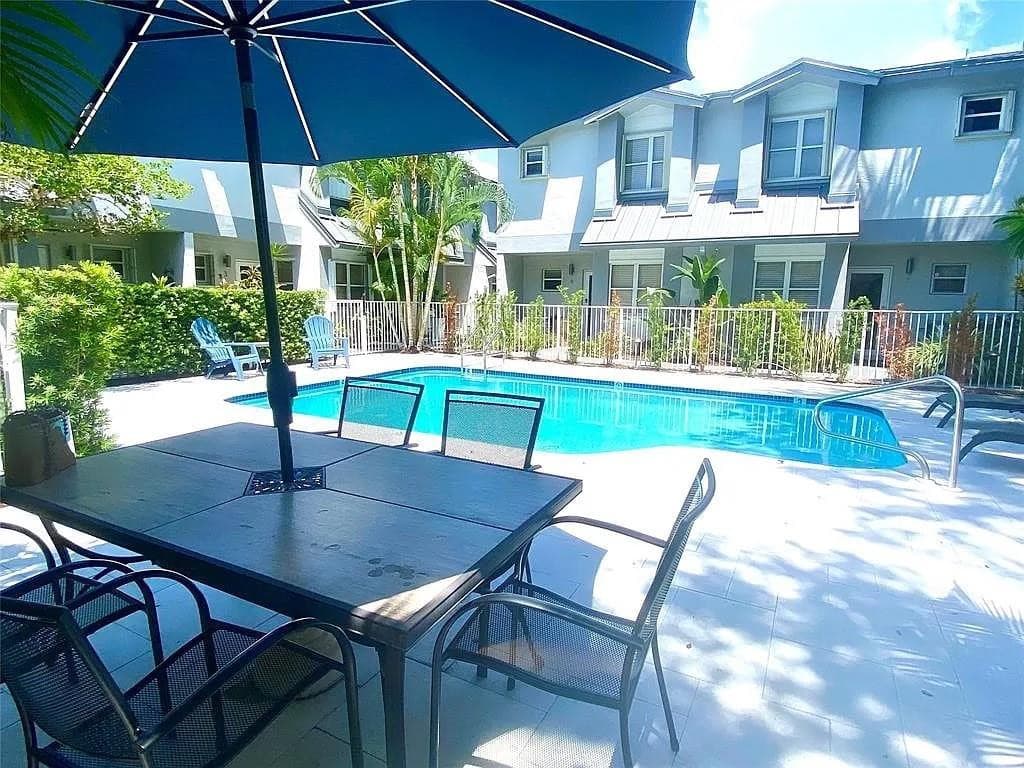 801 SE 16th Court 14, Fort Lauderdale, FL 33316 — photo 40 of 49