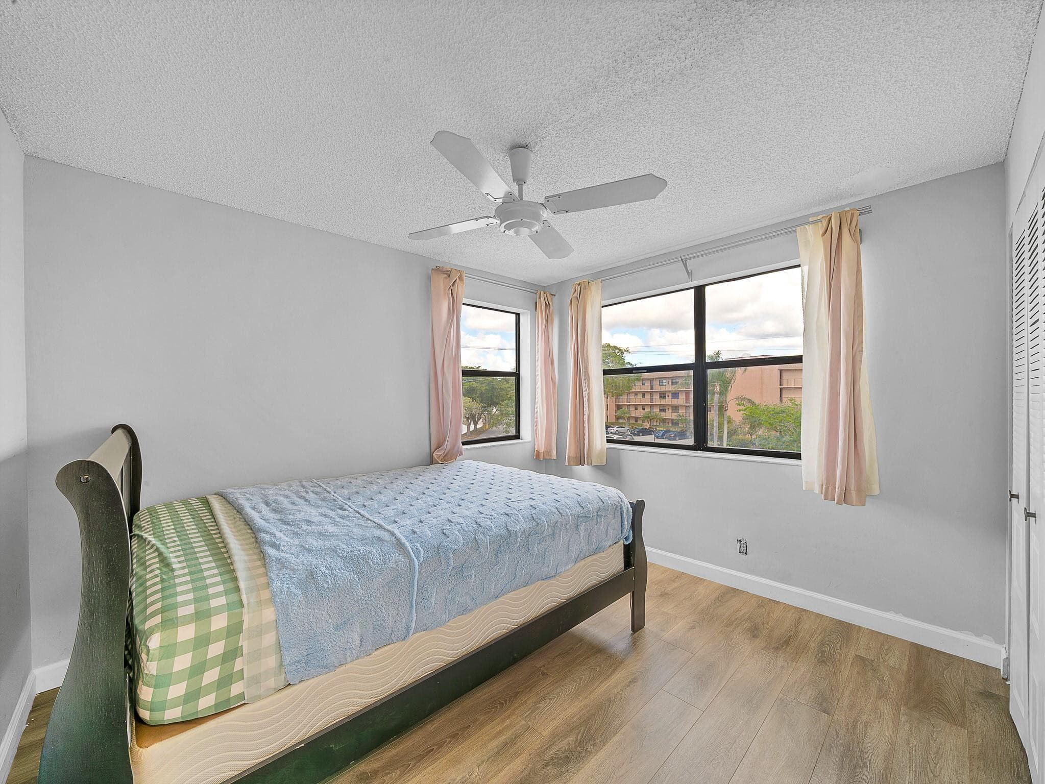 10466 Sunrise Lakes Boulevard 312, Sunrise, FL 33322 — photo 11 of 57