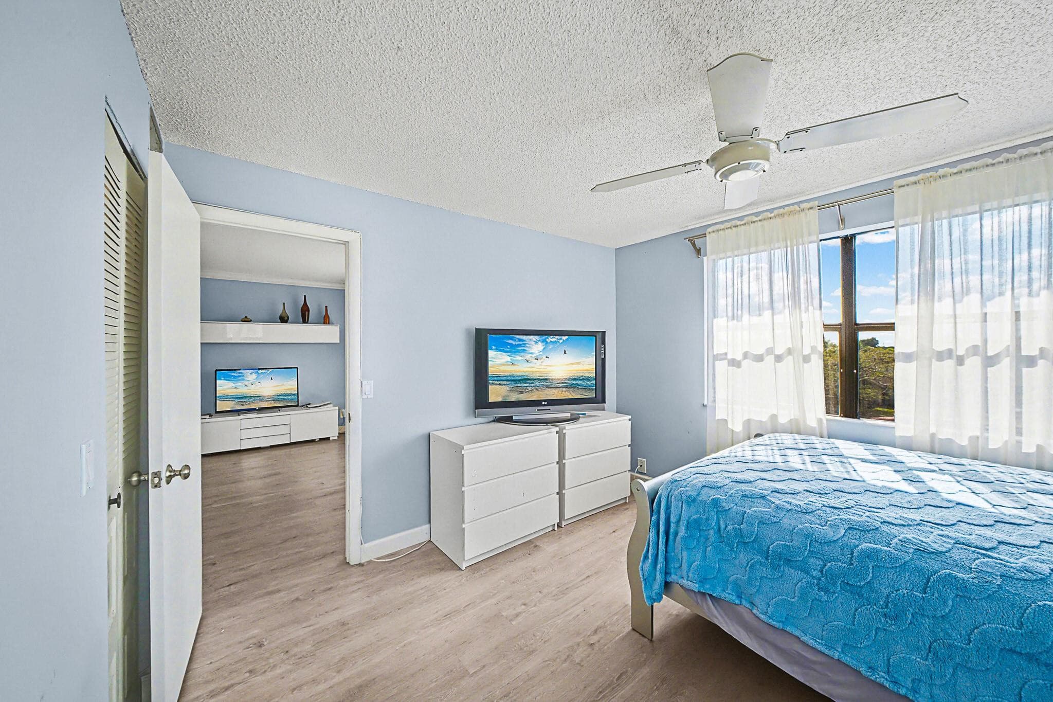 10466 Sunrise Lakes Boulevard 312, Sunrise, FL 33322 — photo 27 of 57