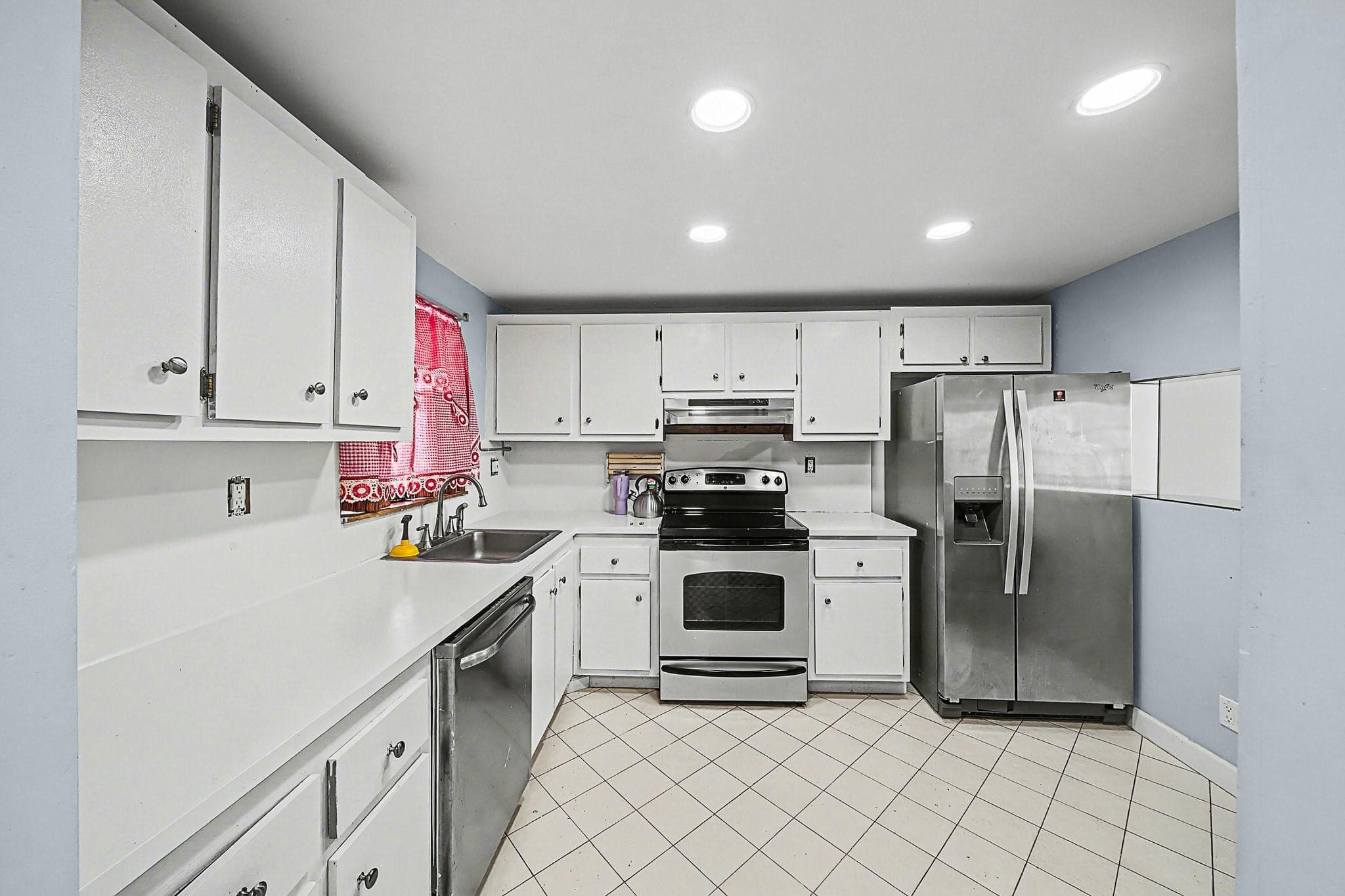 10466 Sunrise Lakes Boulevard 312, Sunrise, FL 33322 — photo 32 of 57