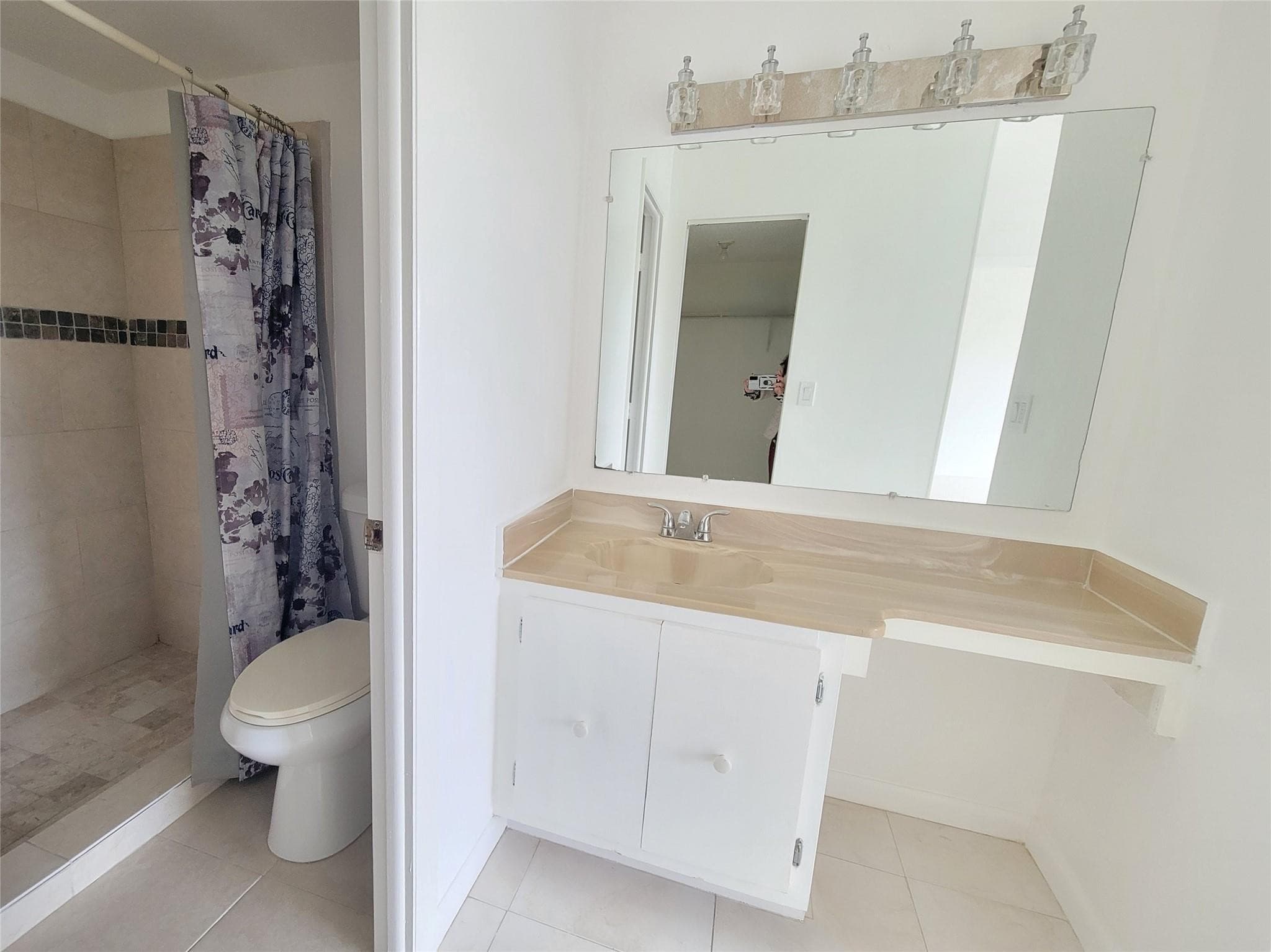 497 Lake Dora Drive 497, West Palm Beach, FL 33411 — photo 9 of 30