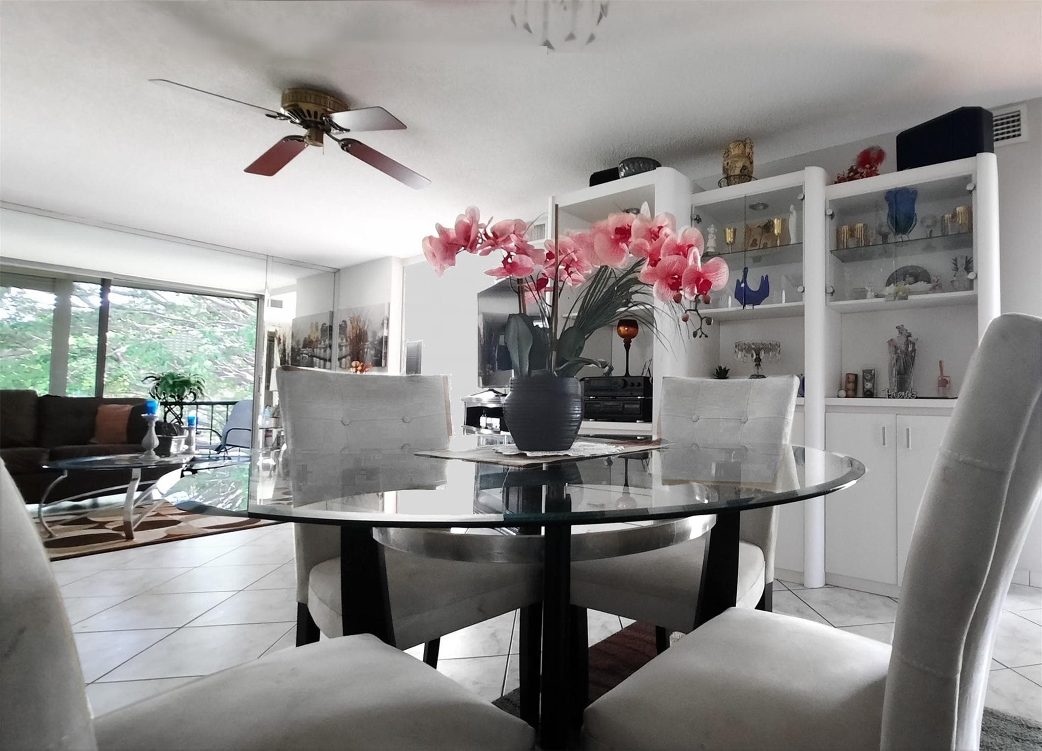 Condominium in Pembroke Pines — photo 4 of 22