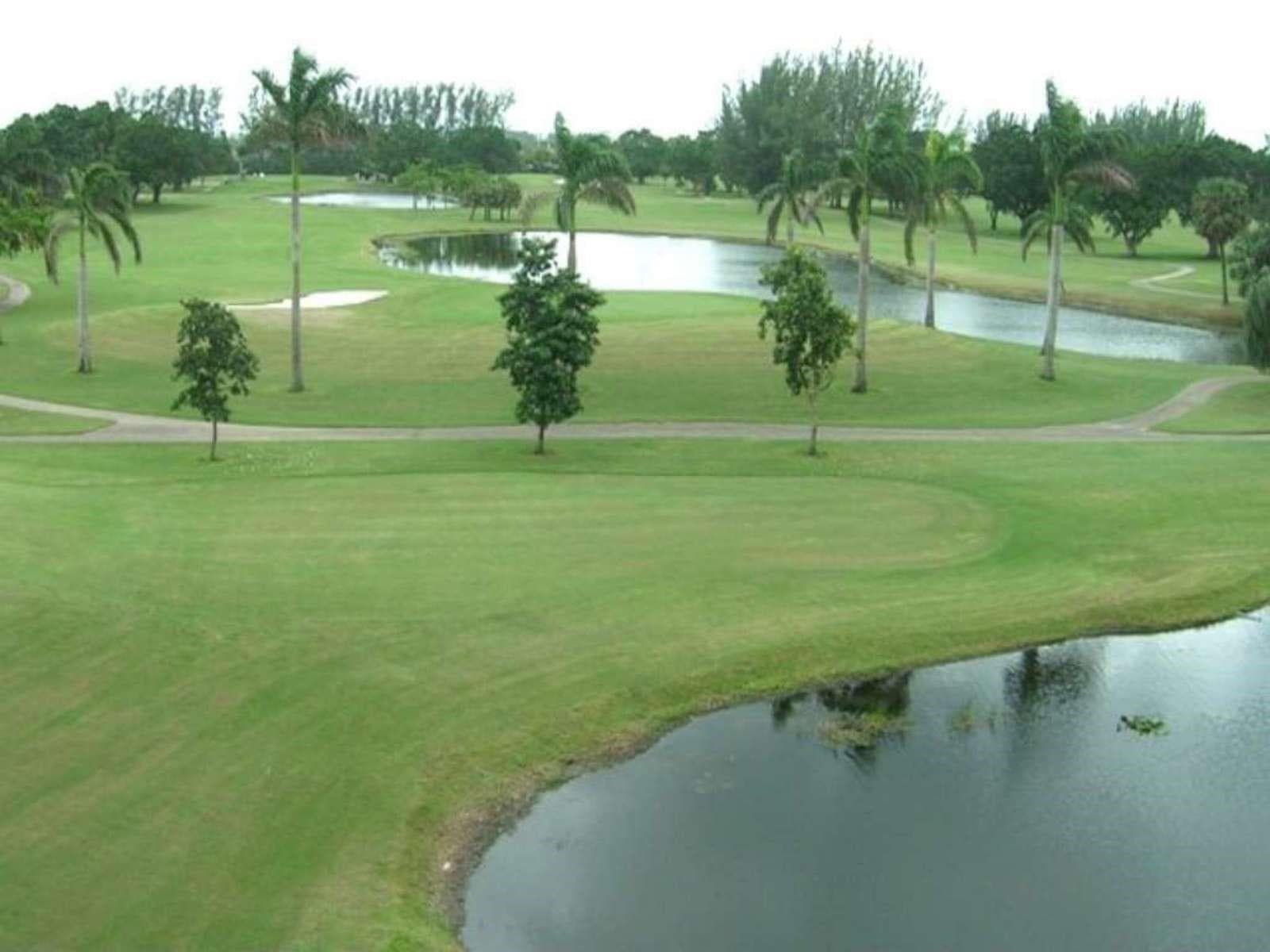 Condominium in Pembroke Pines — photo 19 of 22