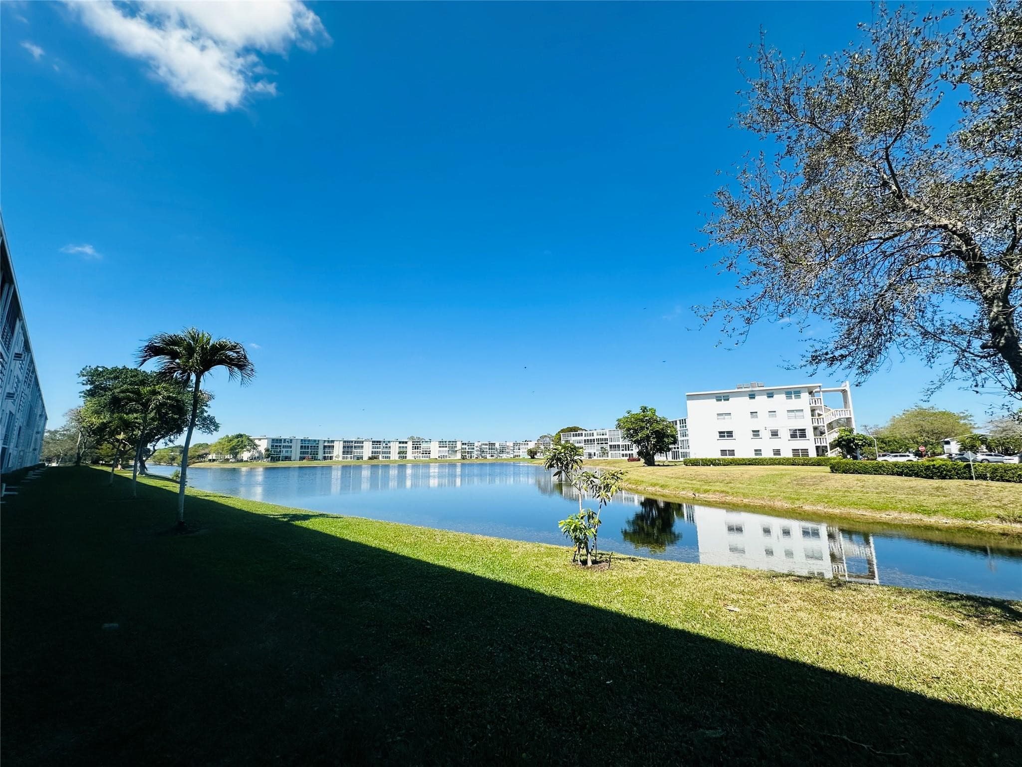 4050 Harwood E 4050, Deerfield Beach, FL 33442 — photo 1 of 57