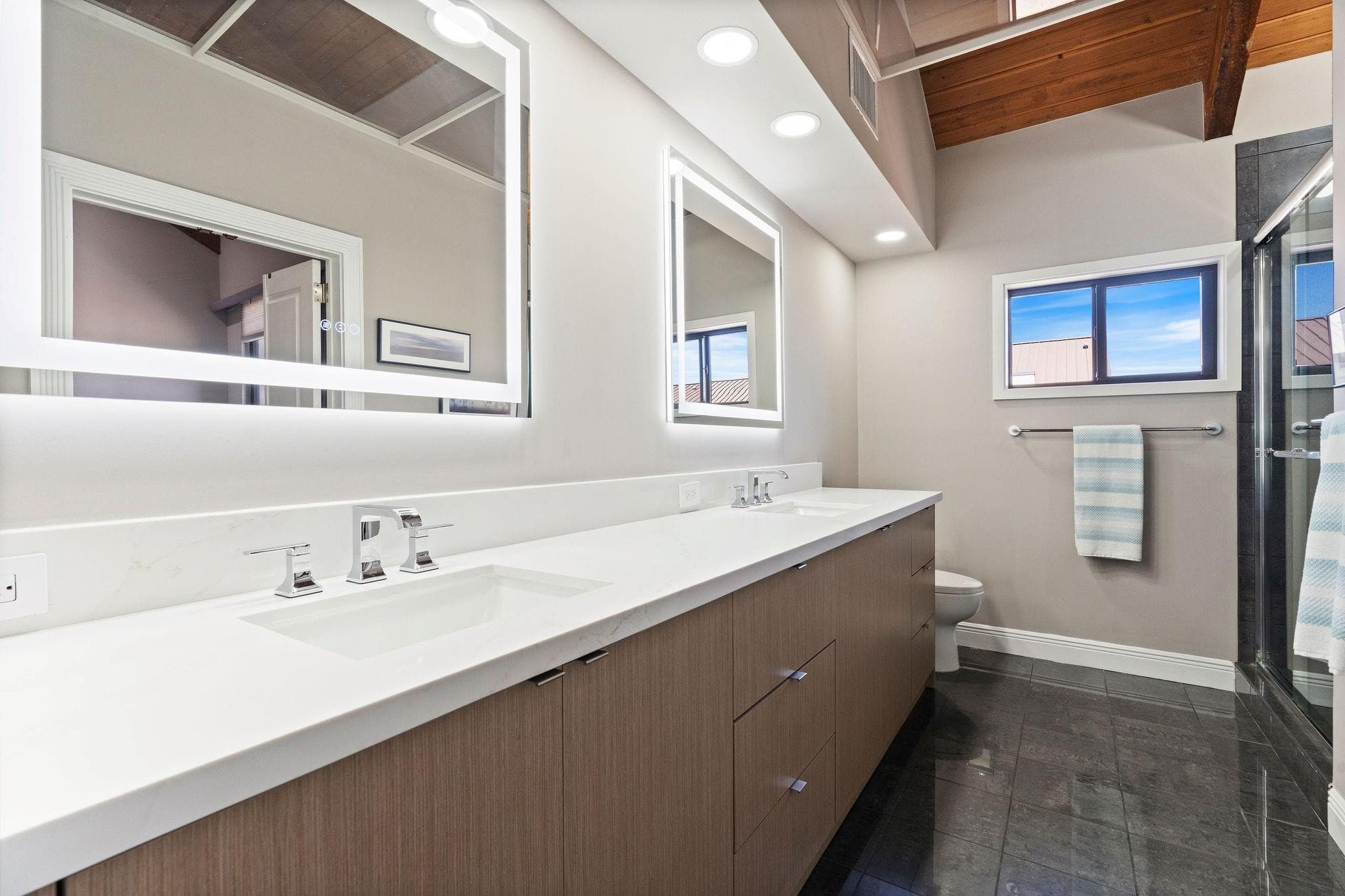 16 Portside Drive 16c, Fort Lauderdale, FL 33316 — photo 73 of 76