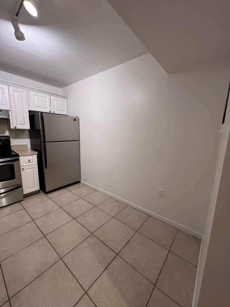 Condominium in Plantation — photo 3 of 22