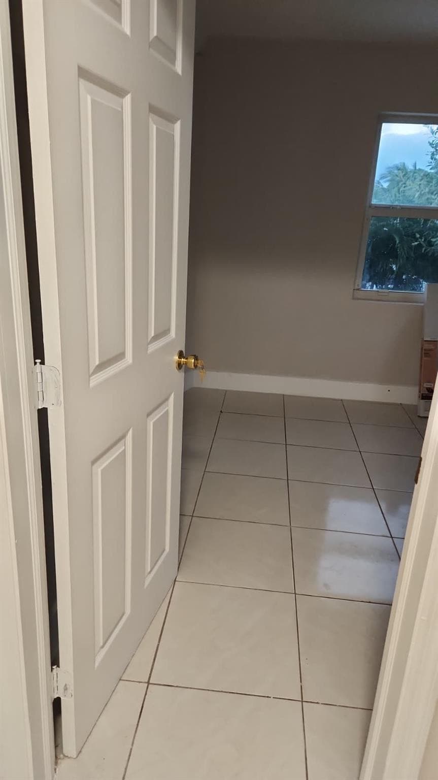 1104 State Street C, West Palm Beach, FL 33407 — photo 2 of 10