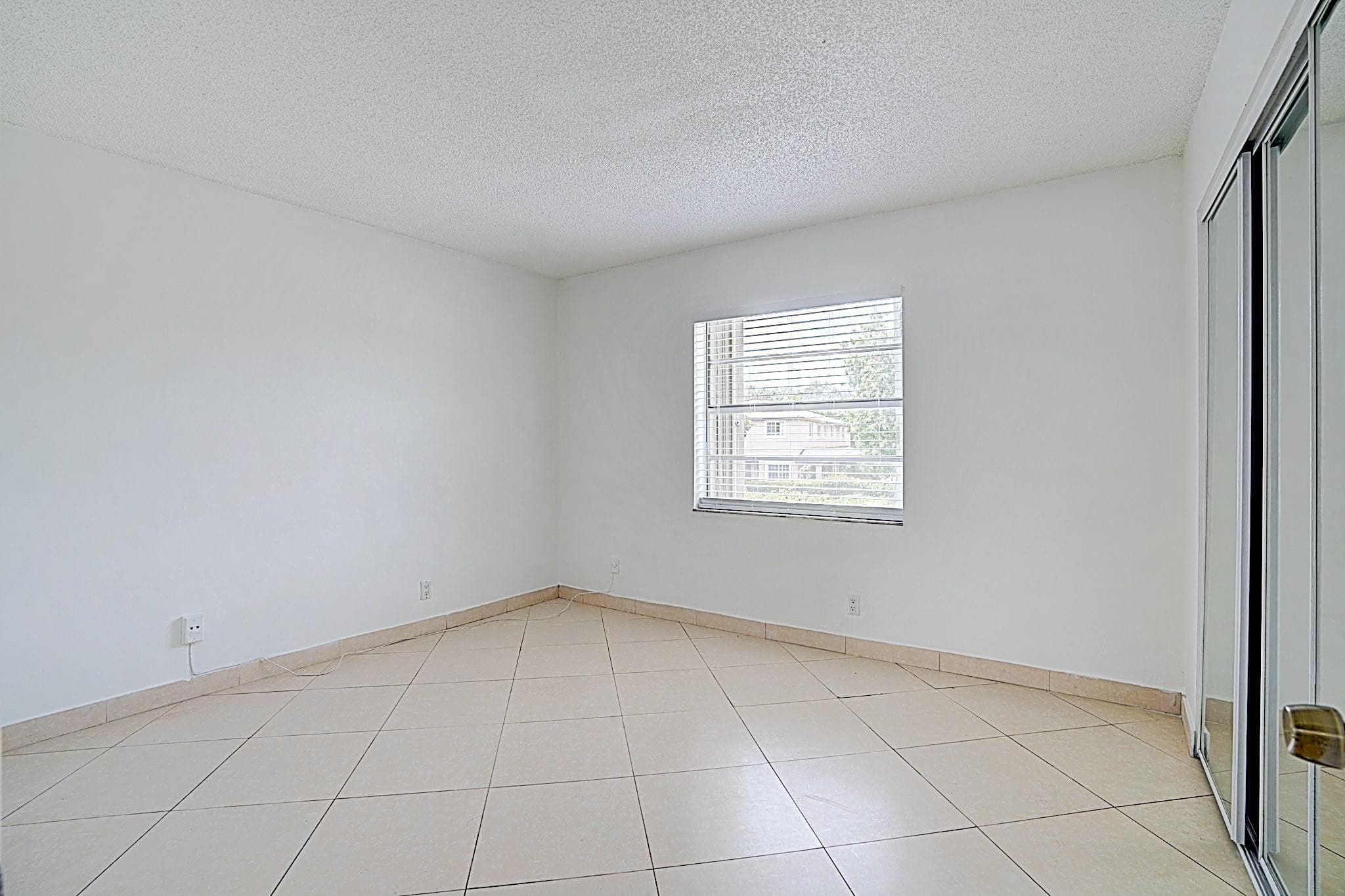 3214 Coral Ridge Drive 3214, Coral Springs, FL 33065 — photo 21 of 28