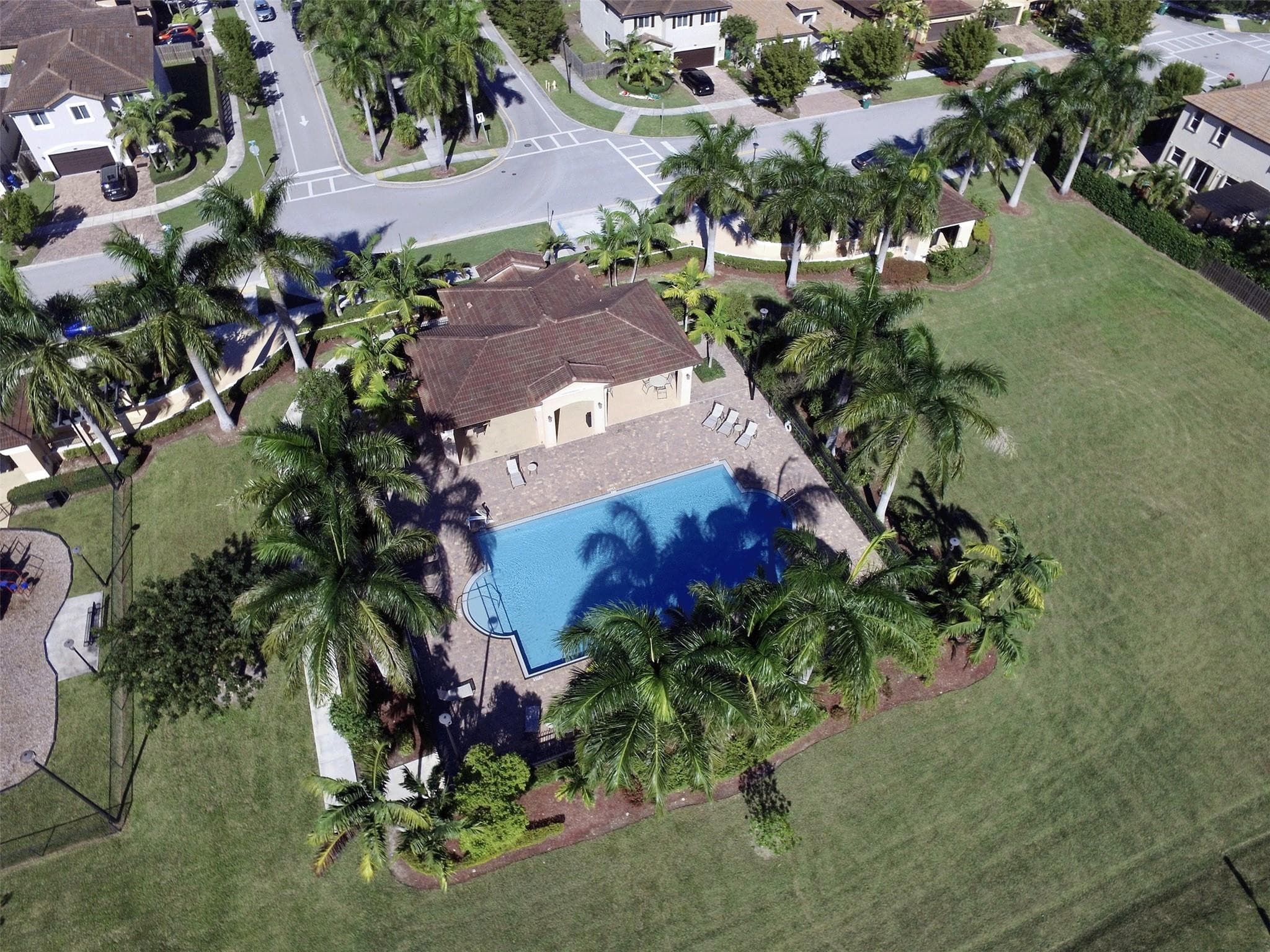 25123 SW 118th Place, Cutler Bay, FL 33032 — photo 1 of 38