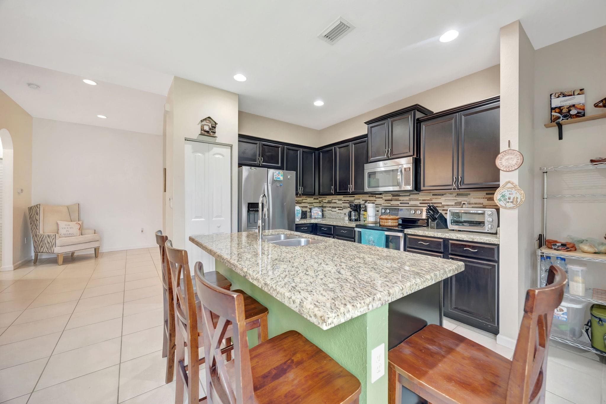 25123 SW 118th Place, Cutler Bay, FL 33032 — photo 2 of 38