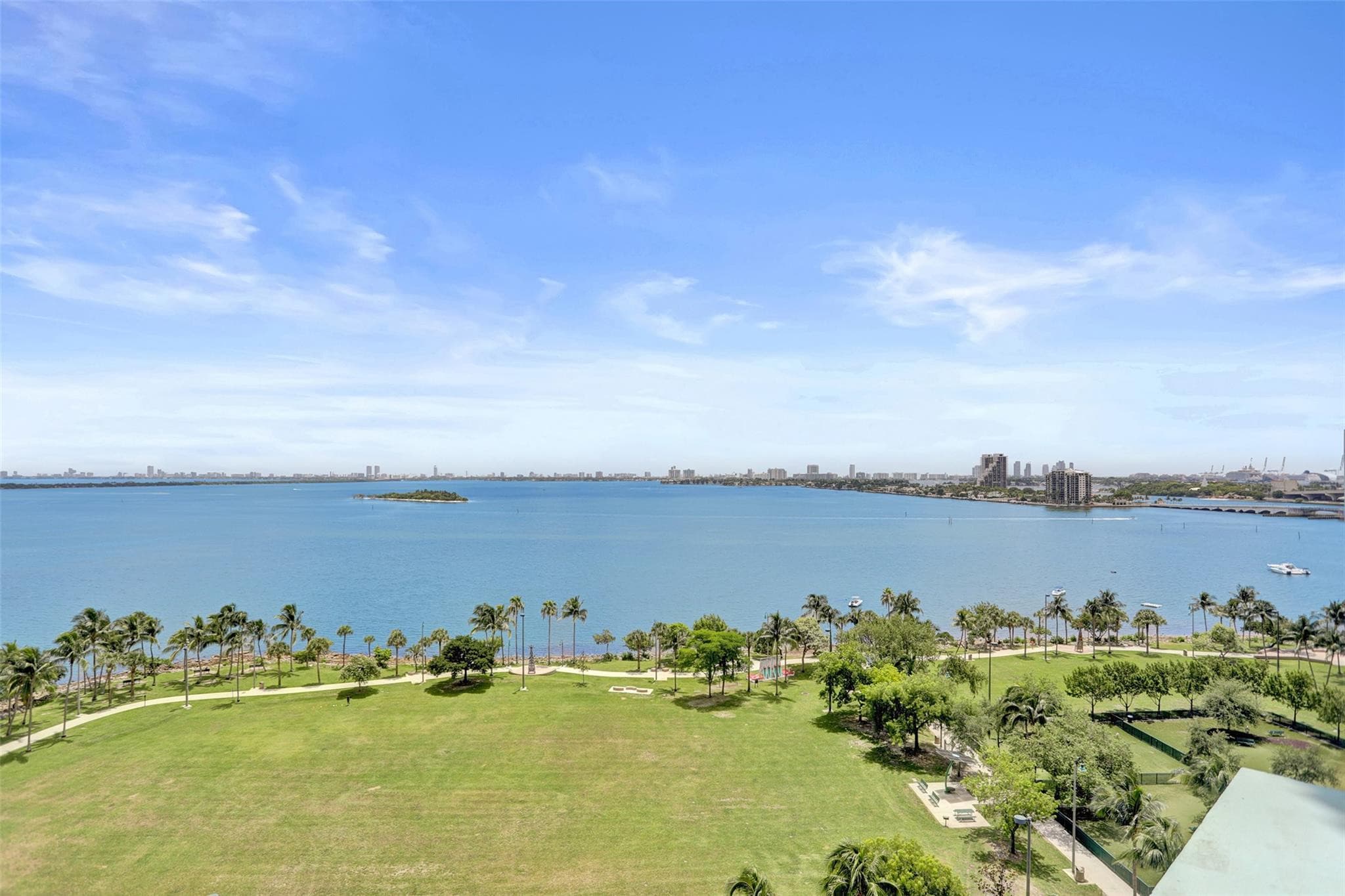 1900 N Bayshore Drive 715, Miami, FL 33132 — photo 47 of 54
