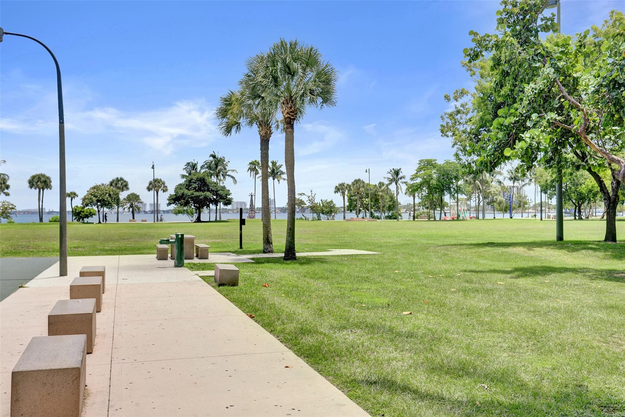 1900 N Bayshore Drive 715, Miami, FL 33132 — photo 48 of 54