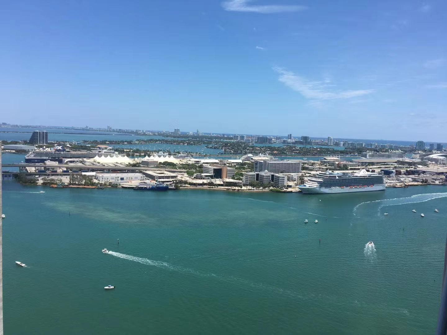 335 S Biscayne Boulevard 4004, Miami, FL 33131 — photo 1 of 11