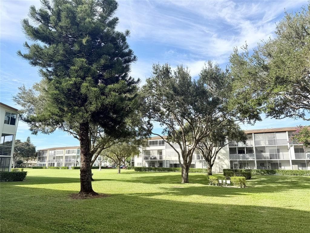 84 Mansfield B 84, Boca Raton, FL 33434 — photo 24 of 29