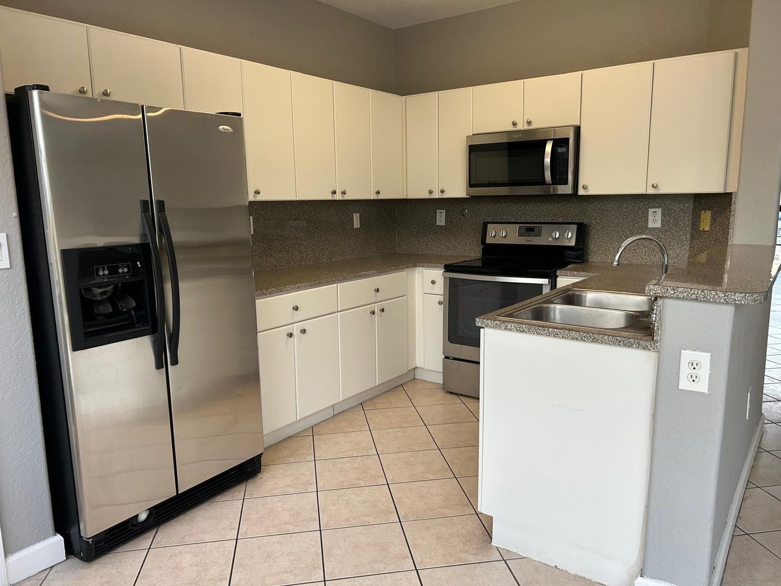 11486 NW 77th Street, Doral, FL 33178 — photo 8 of 24