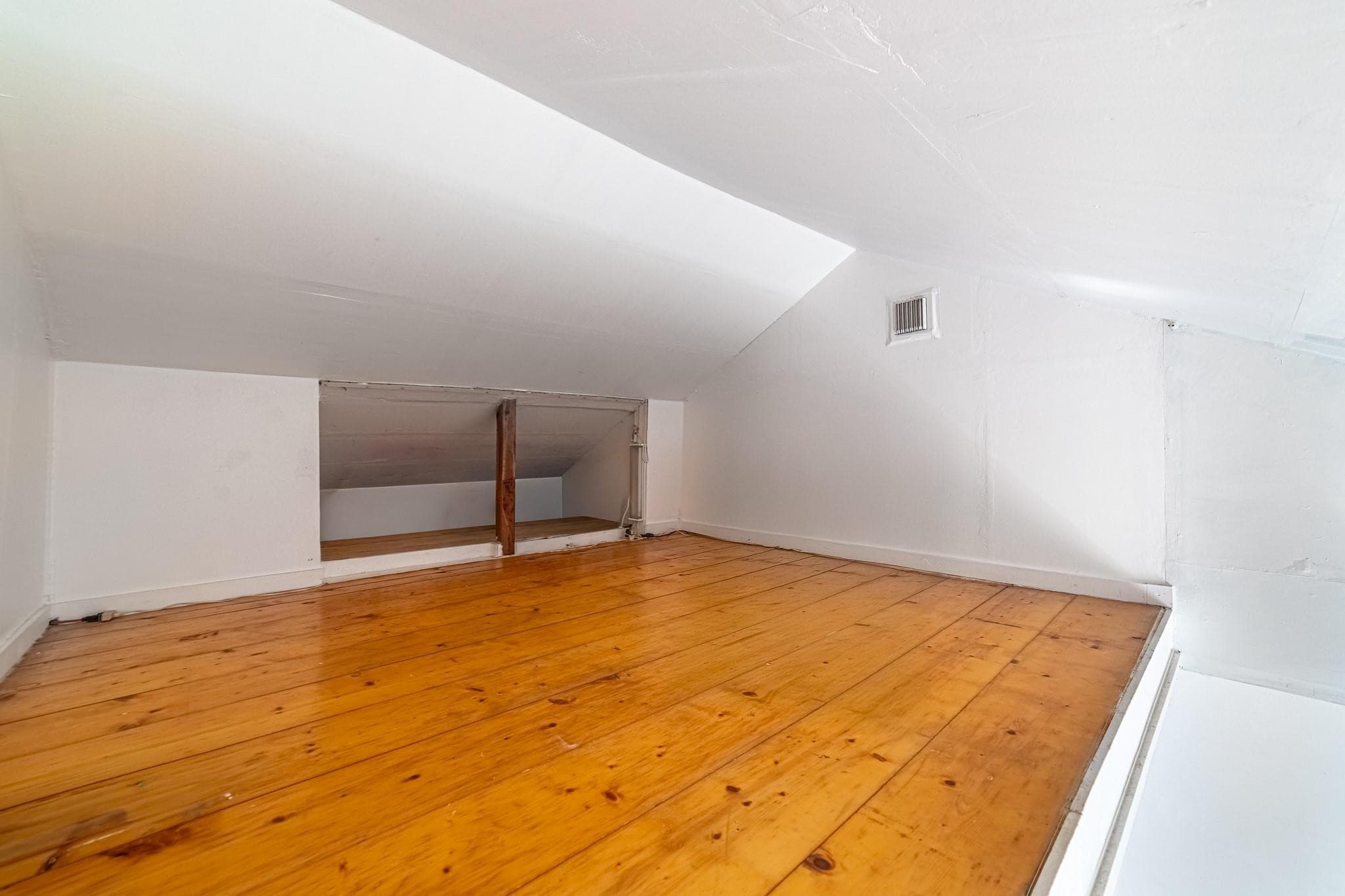 758 Meridian Avenue 8, Miami Beach, FL 33139 — photo 12 of 25