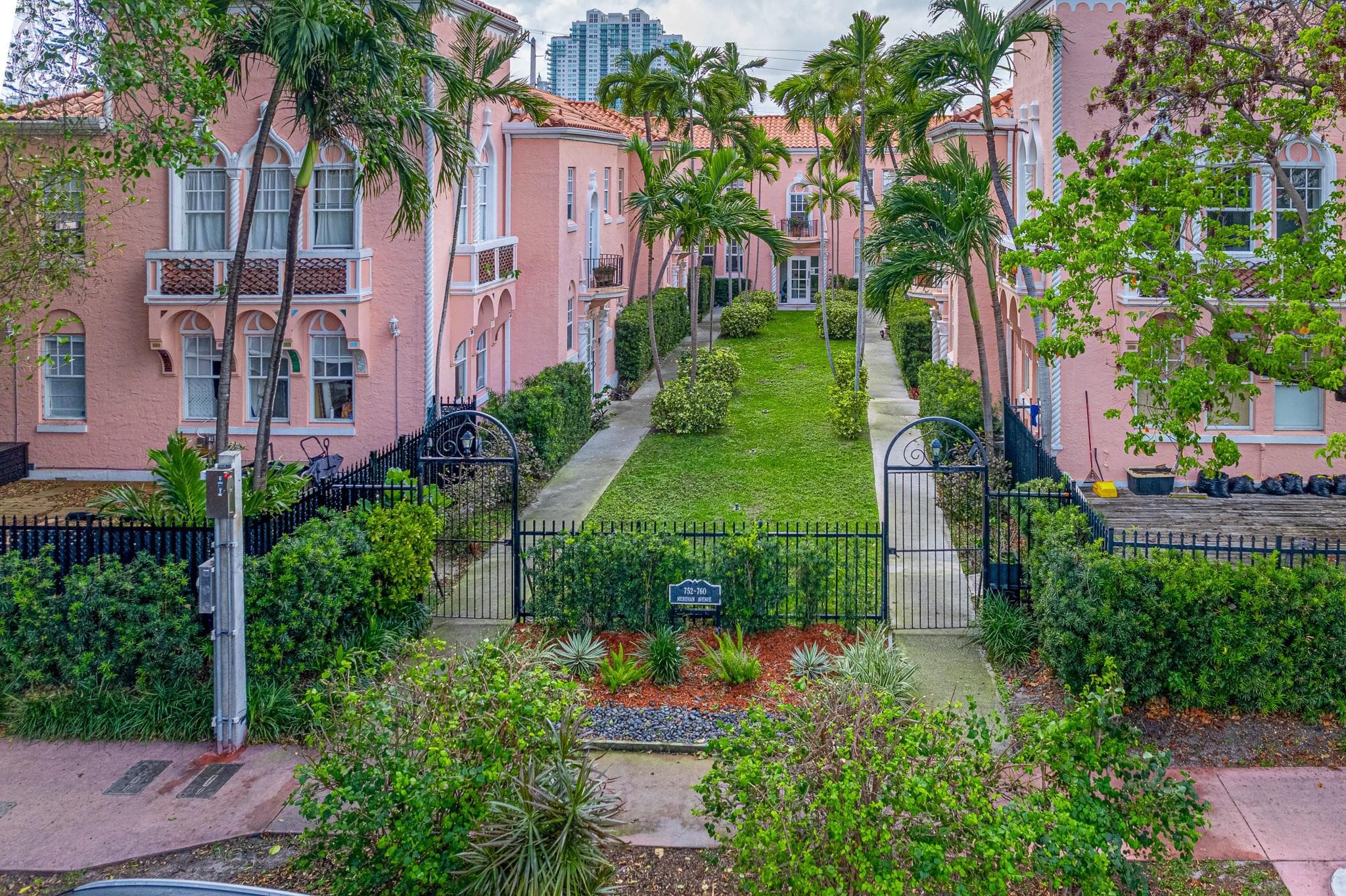 758 Meridian Avenue 8, Miami Beach, FL 33139 — photo 23 of 25