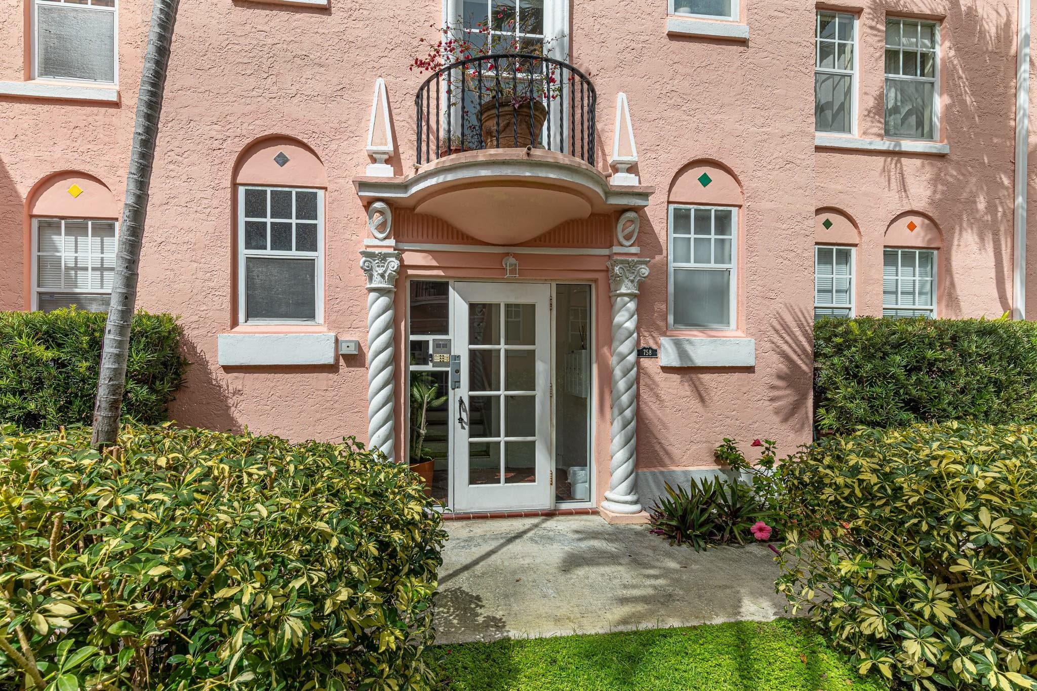 758 Meridian Avenue 8, Miami Beach, FL 33139 — photo 24 of 25