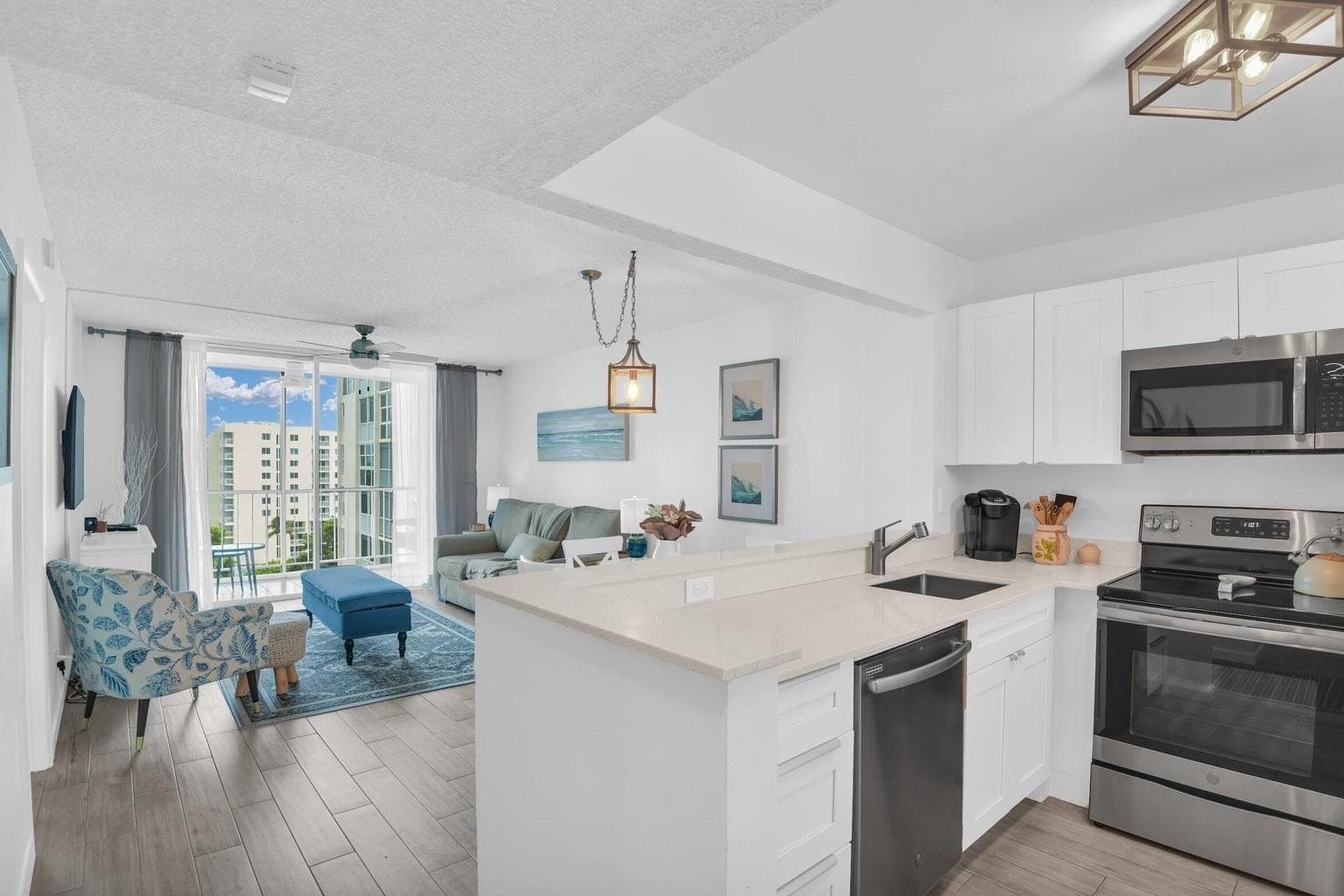 1391 S Ocean Boulevard 1003, Pompano Beach, FL 33062 — photo 2 of 8