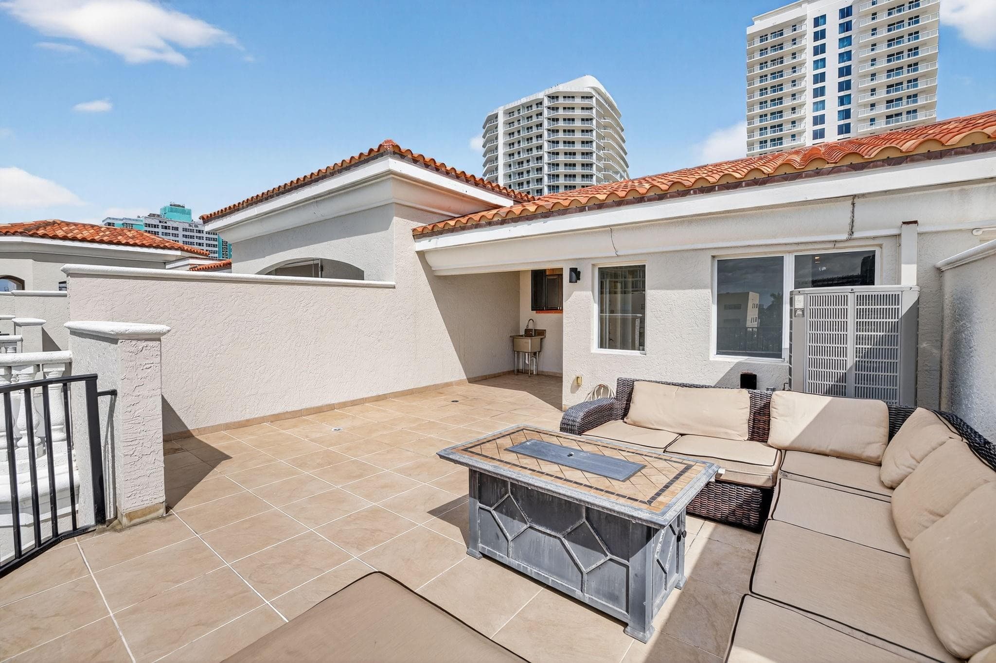 508 N Birch Road 508, Fort Lauderdale, FL 33304 — photo 51 of 84