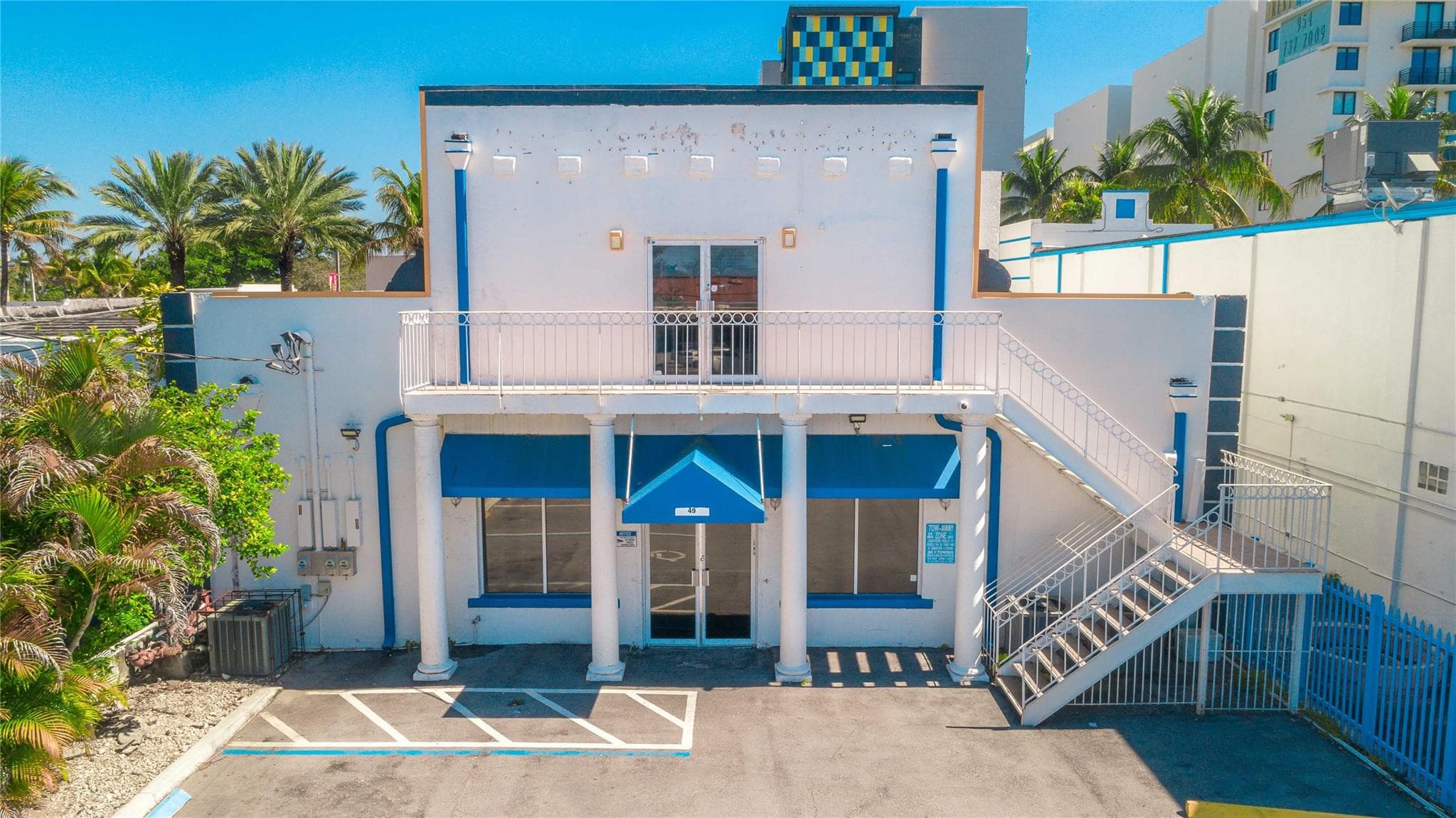 49 N Federal Highway, Dania Beach, FL 33004 — photo 1 of 25