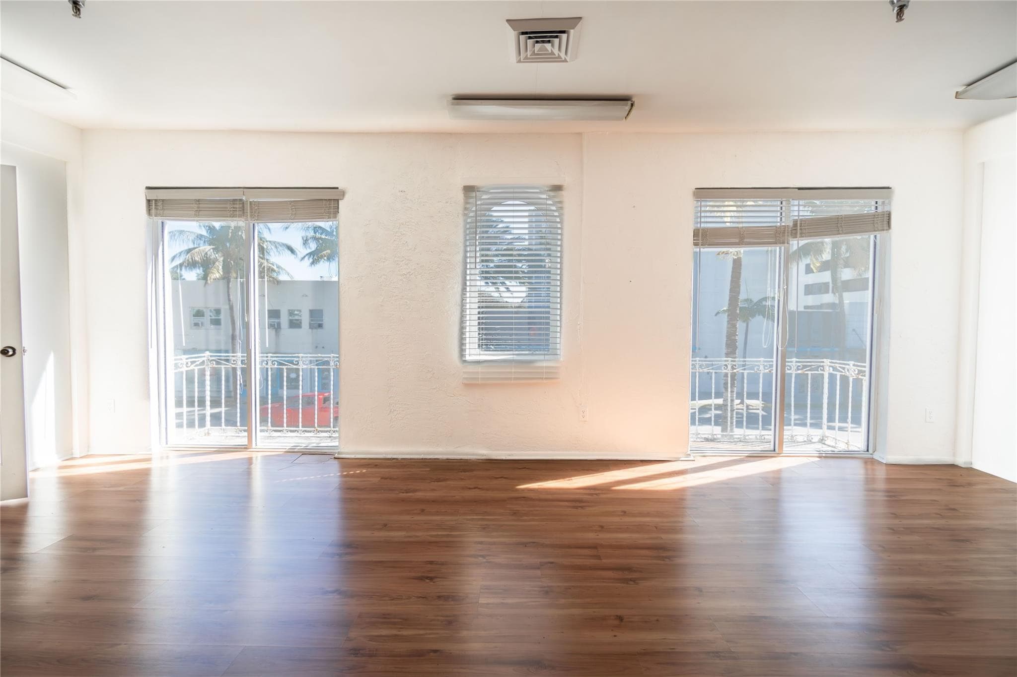 49 N Federal Highway, Dania Beach, FL 33004 — photo 11 of 25
