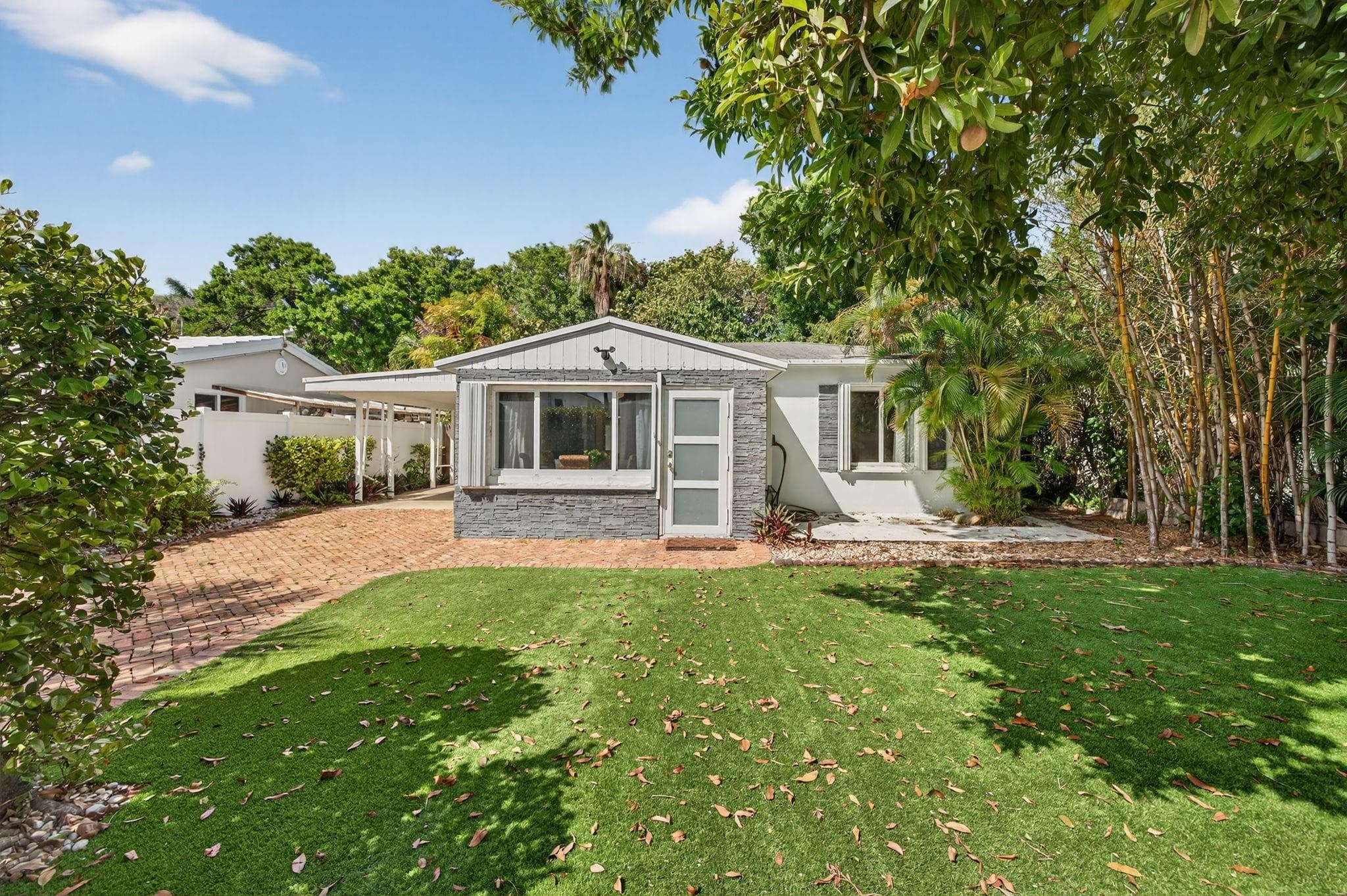 517 SW 14th Street, Fort Lauderdale, FL 33315 — photo 2 of 54