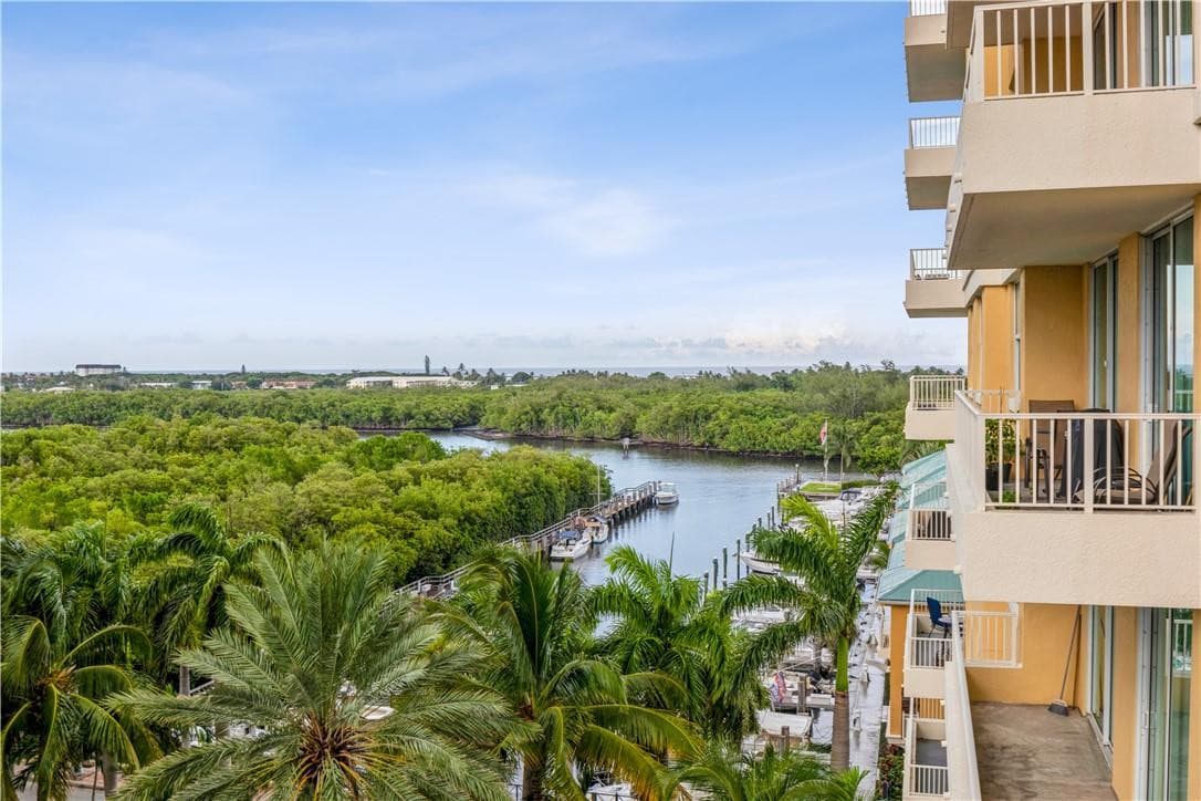 625 Casa Loma Boulevard 705, Boynton Beach, FL 33435 — photo 2 of 22