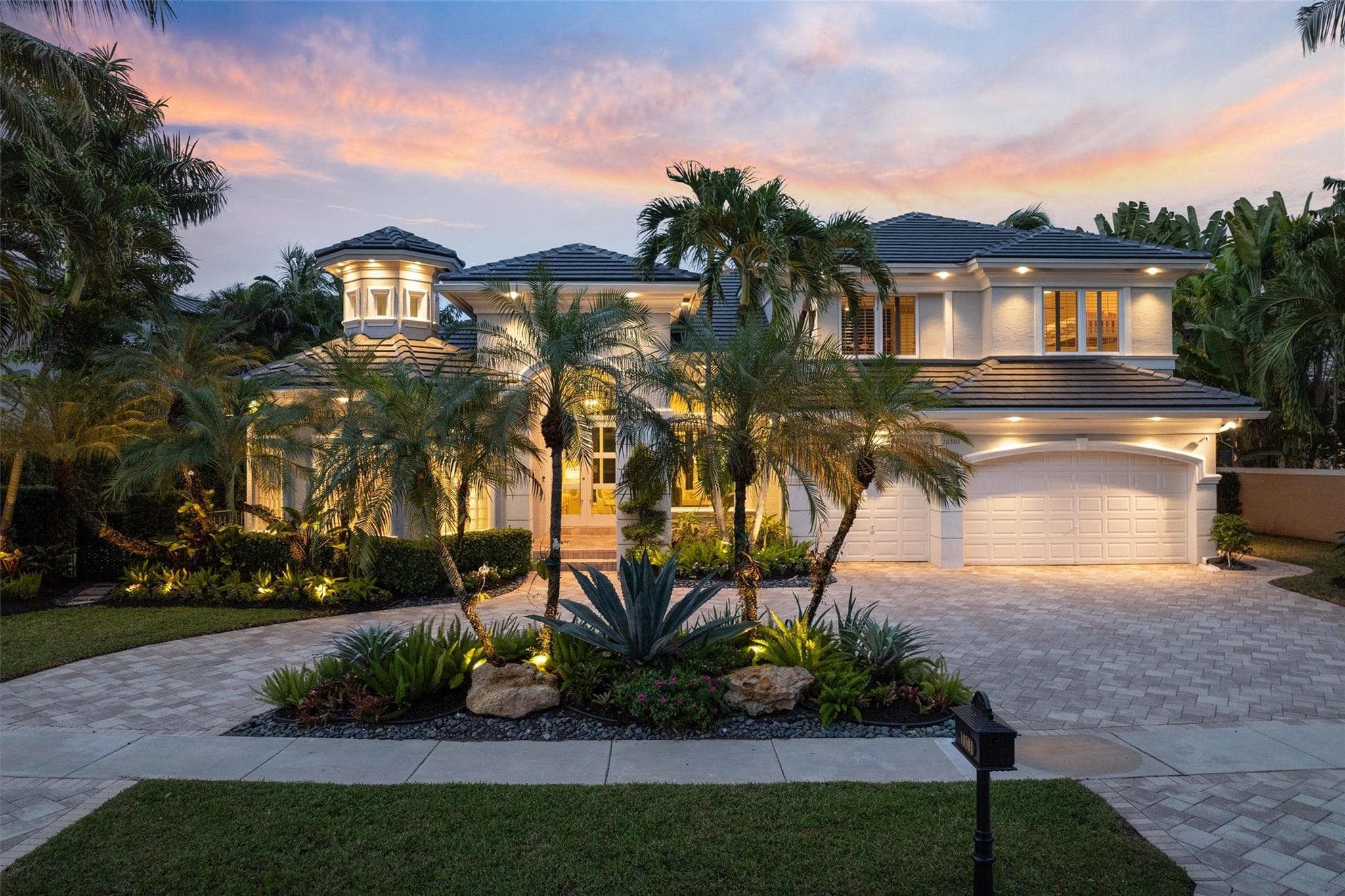 10301 Blue Palm Street, Plantation, FL 33324 — photo 1 of 48