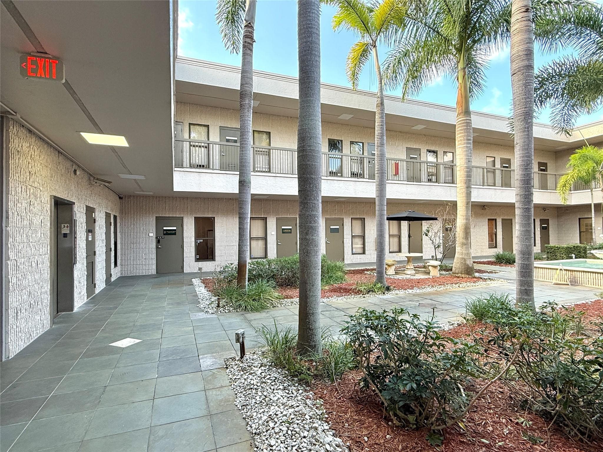 1500 N University Drive 101, Coral Springs, FL 33071 — photo 3 of 25