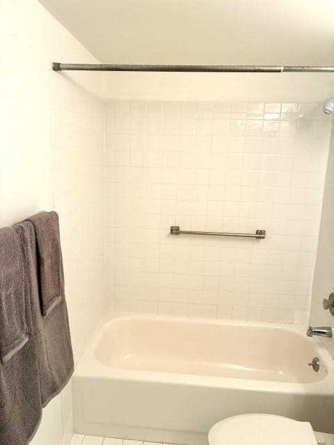 24 Keswick B 24, Deerfield Beach, FL 33442 — photo 8 of 22