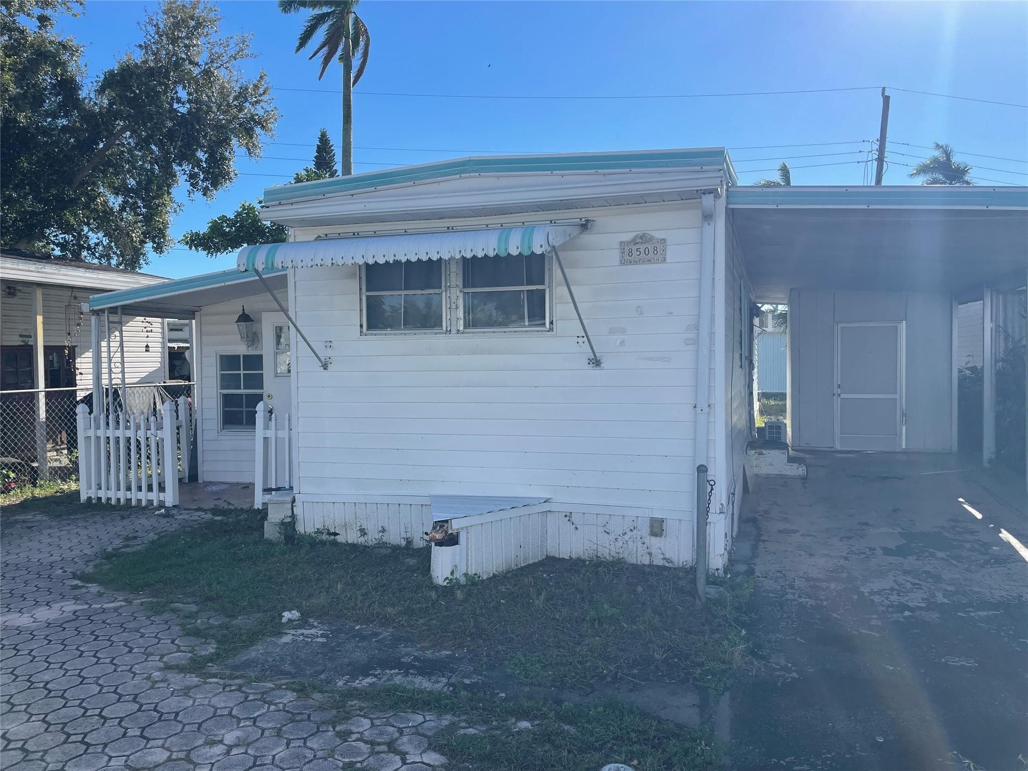 8508 SW 16th Court, Davie, FL 33324 — photo