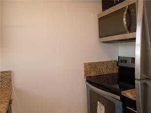 270 NE 40th Street 26, Oakland Park, FL 33334 — photo 6 of 11