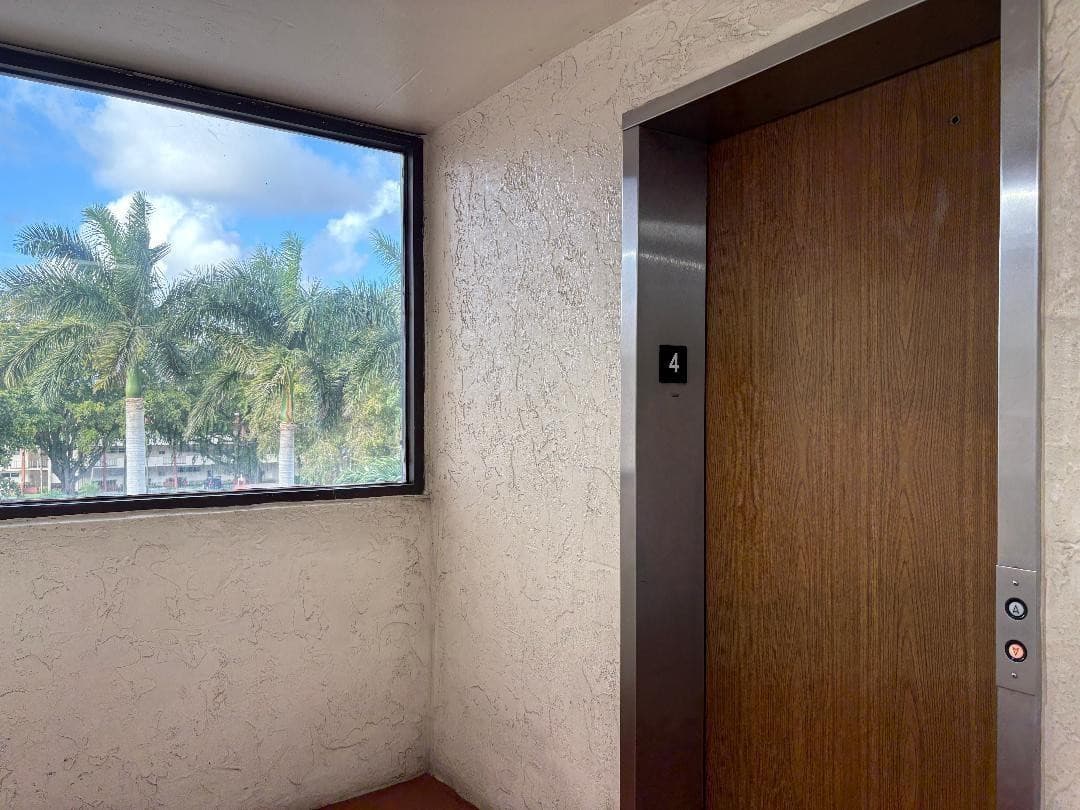 8900 Washington Boulevard 409, Pembroke Pines, FL 33025 — photo 31 of 49
