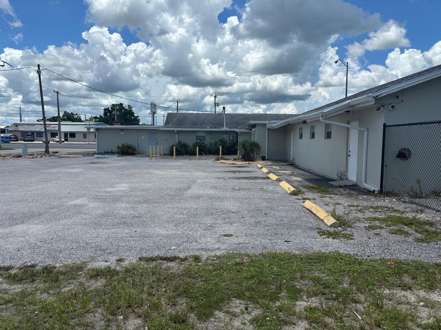 119 S Parrott Avenue, Okeechobee, FL 34974 — photo 2 of 9