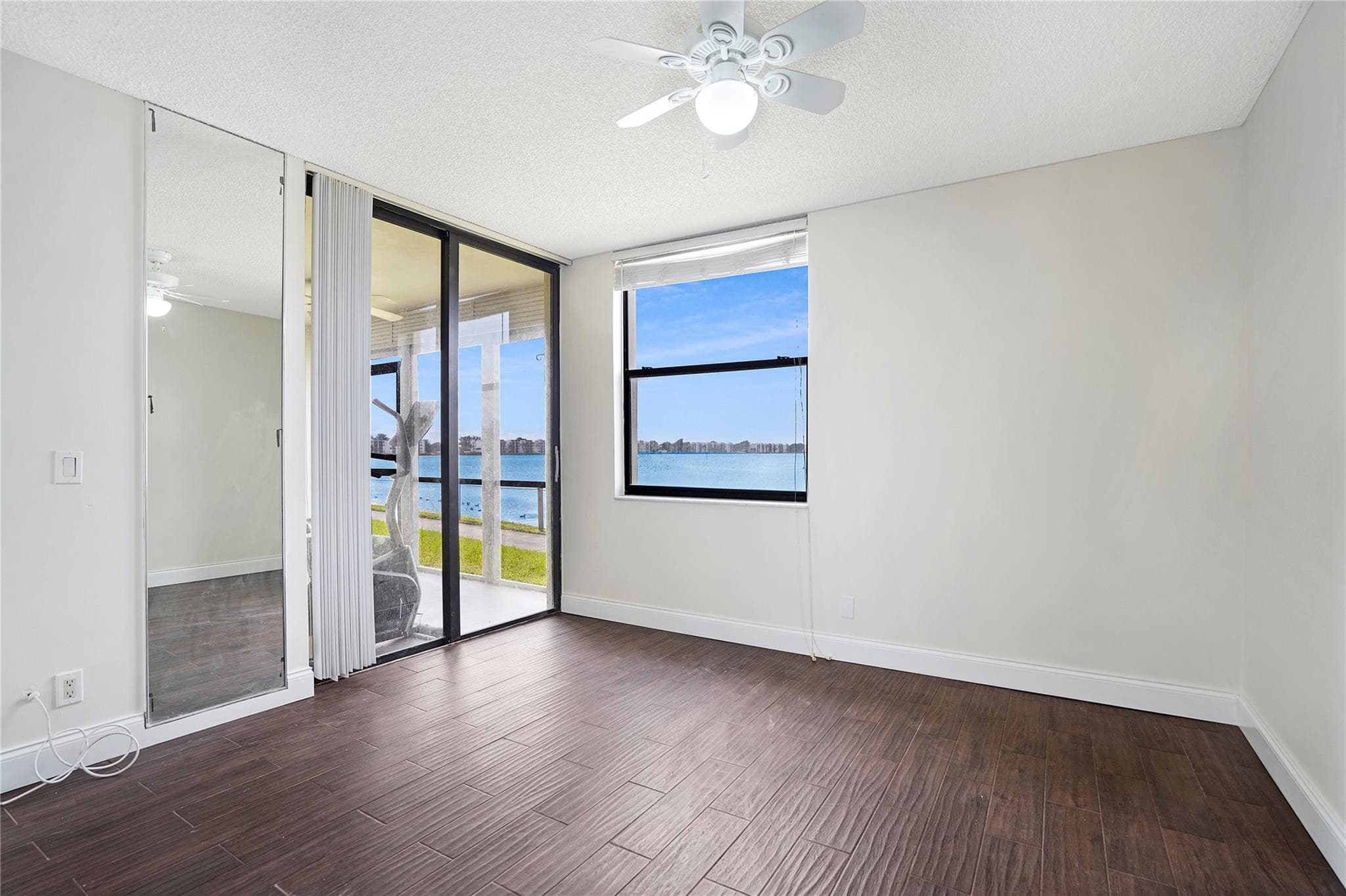 109 Lake Emerald Drive 110, Oakland Park, FL 33309 — photo 25 of 42