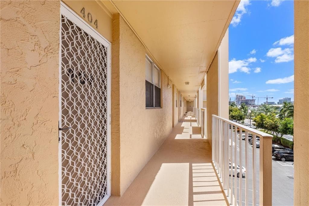 1777 SE 15th Street 404, Fort Lauderdale, FL 33316 — photo 19 of 21