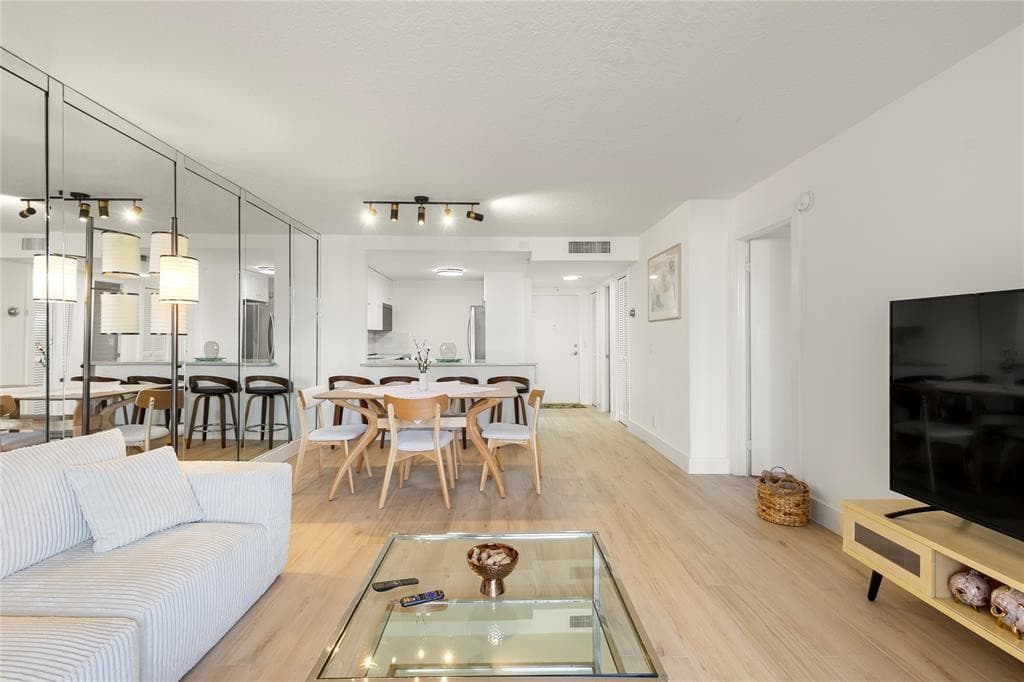 2000 S Ocean Boulevard 2p, Lauderdale-By-The-Sea, FL 33062 — photo 1 of 22