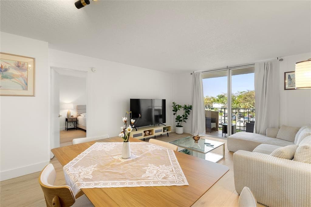 2000 S Ocean Boulevard 2p, Lauderdale-By-The-Sea, FL 33062 — photo 2 of 22