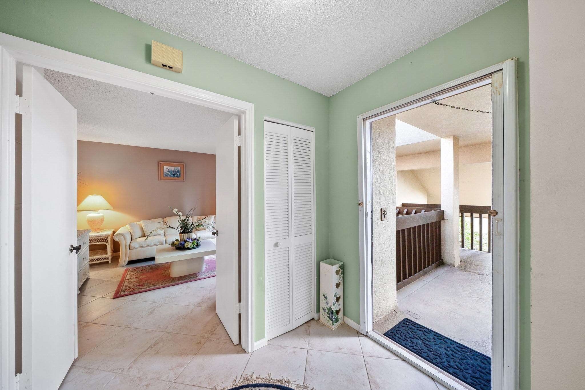 5306 Cedar Lake Drive 203, Boynton Beach, FL 33437 — photo 2 of 57