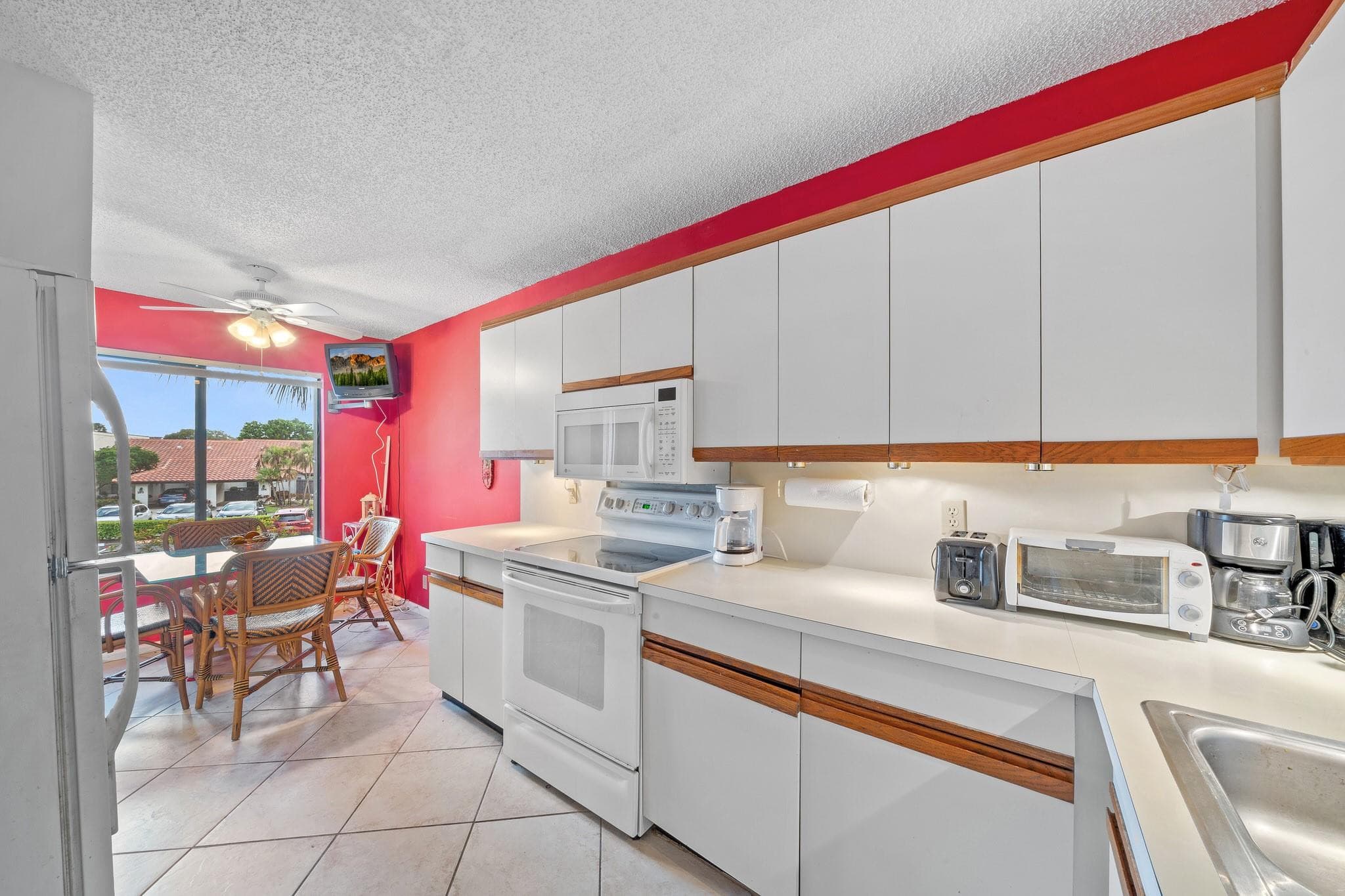 5306 Cedar Lake Drive 203, Boynton Beach, FL 33437 — photo 29 of 57